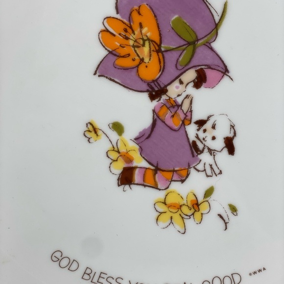 Decorative Vintage 1973 Mopsie Plate with Girl and Dog Design - Picture 2 of 4